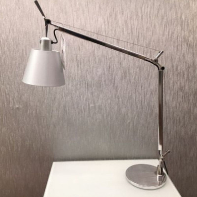 Artemide Tolomeo Basculante Tavolo