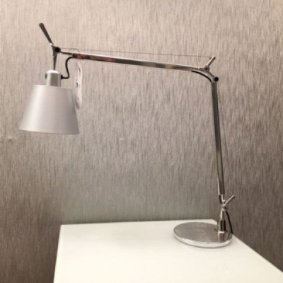 Artemide Tolomeo Basculante Tavolo